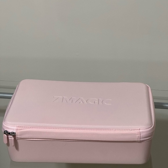 7Magic Hair Styling Tool Set in Pink - Picture 7 of 12